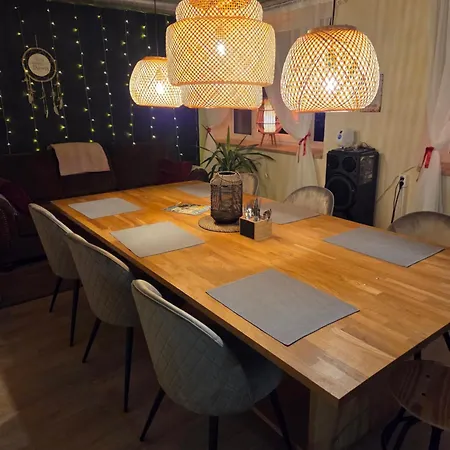 Rum i privatbostad Maee Maja